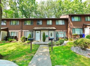 20 Rumson Rd, Staten Island, NY 10314