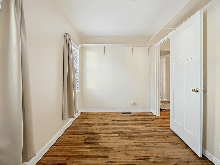 2 bed, 831 sqft, $1,500 — Photo 4