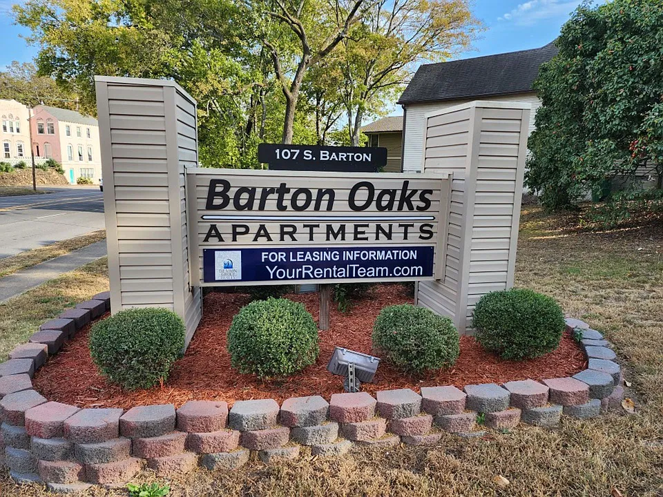 Barton Oaks Apartments