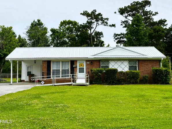 8 Jasper Road, Midway Park, NC 28544