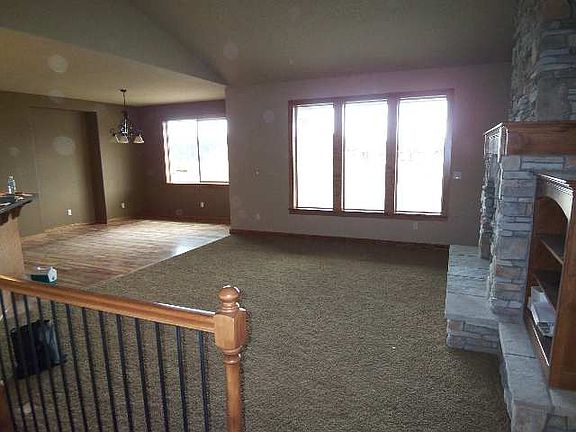 3rd image of 1614 N Sand Brk