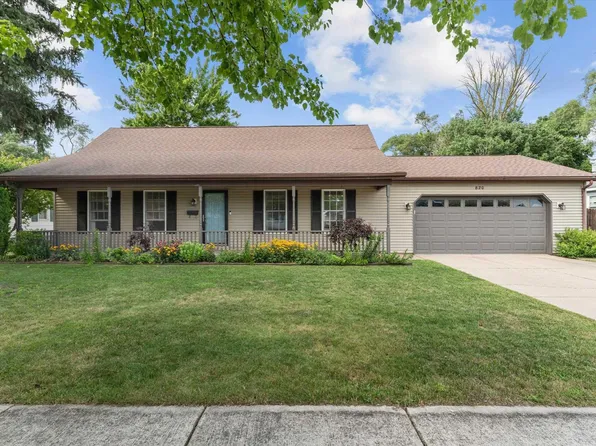820 Fairmount Ave, Mishawaka, IN 46545