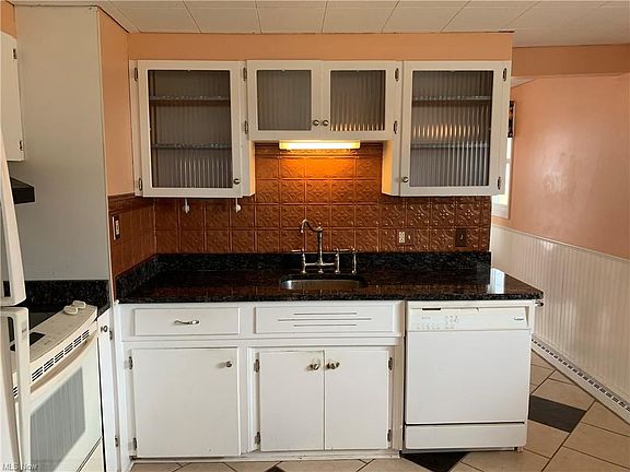 5th image of 34848 Beach Park Ave