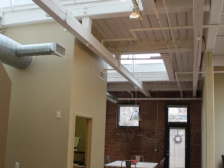 Helix Realty- The Original SOHO LOFTS — Photo 32