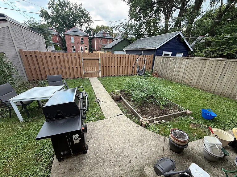 320 W 2nd Ave — Photo 10