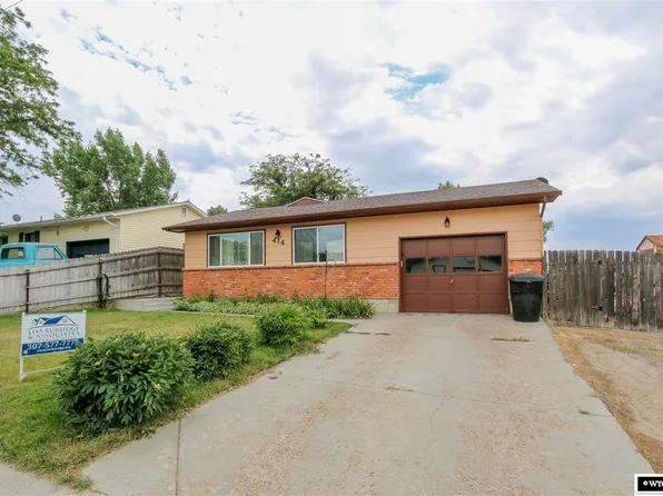 414 Indian Paintbrush St, Casper, WY 82604