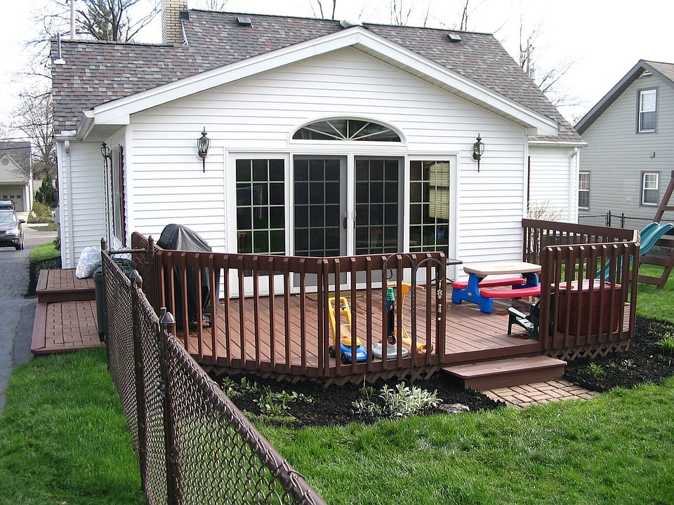 2nd image of 644 E Kline St