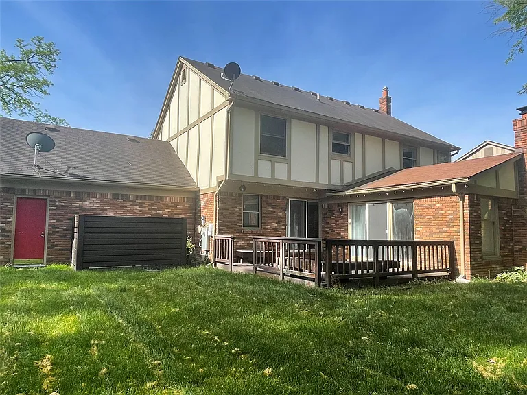 6330 Odessa Dr — Photo 26