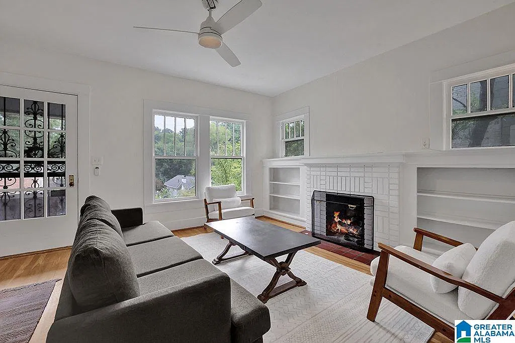 3 bed, 1.0 bath, $1,750 — Photo 3