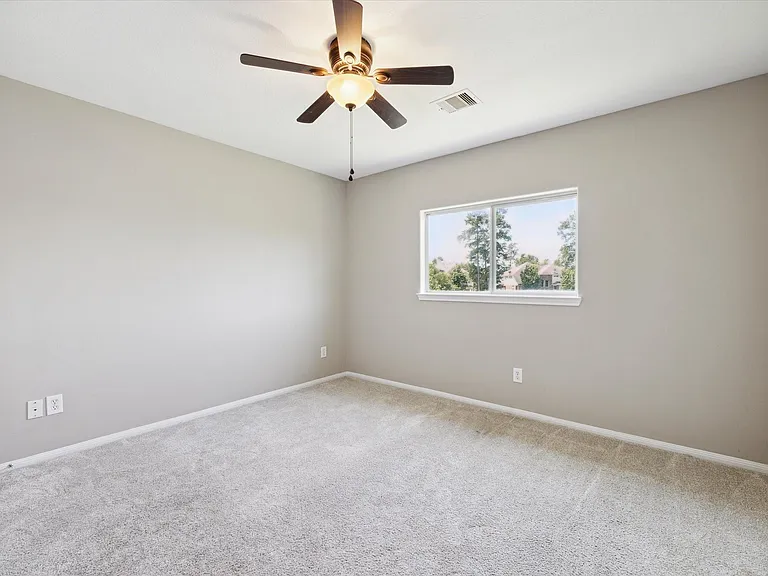 30507 Russell Point Dr — Photo 22