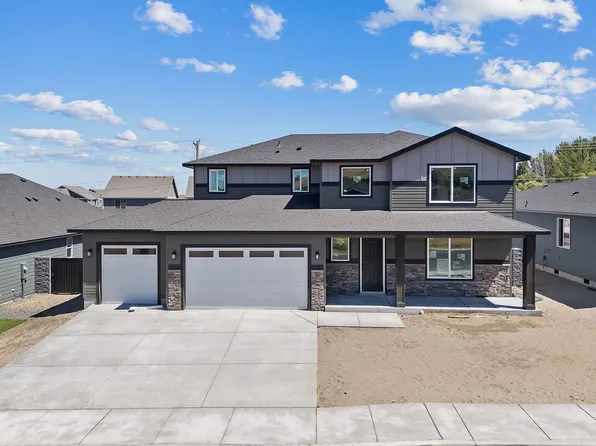 372 Tatoosh Ave, West Richland, WA 99353