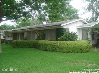 619 Shadywood Ln, San Antonio, TX 78216