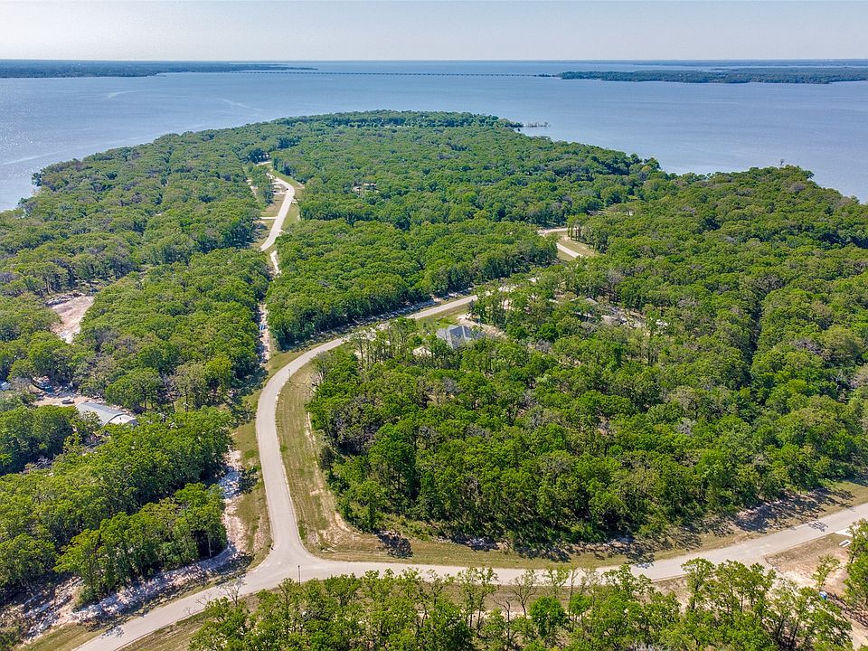 1st image of 22 Vintage Shore Dr