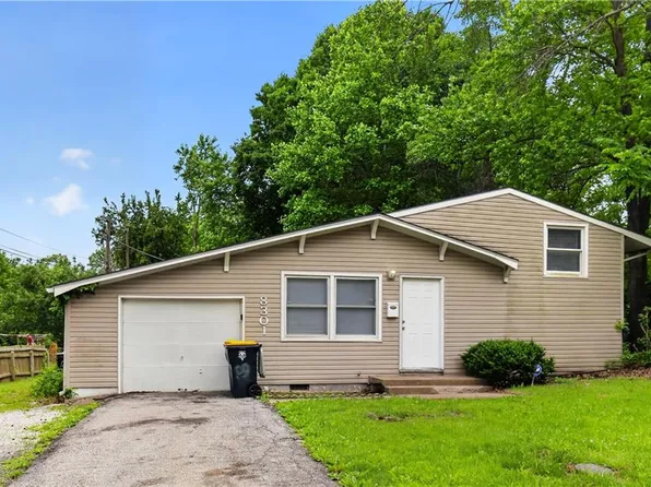 8301 E 111th Ter, Kansas City, MO 64134