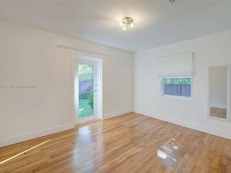 2441 Swanson Ave — Photo 22
