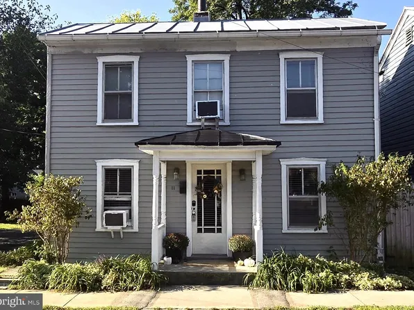 11 W Germain St, Winchester, VA 22601