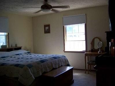 3rd image of 1420 E H St