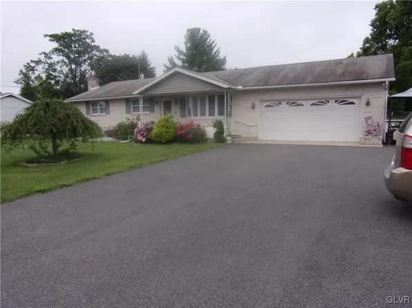 3920 Mechanicsville Rd, Whitehall, PA 18052