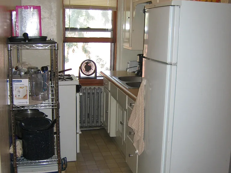 590 Holly Ave — Photo 17