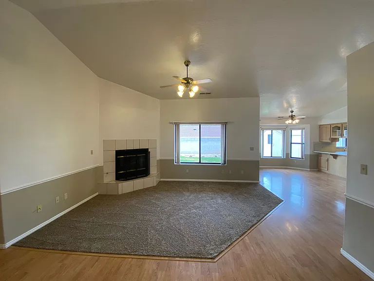 835 S 940 E — Photo 3