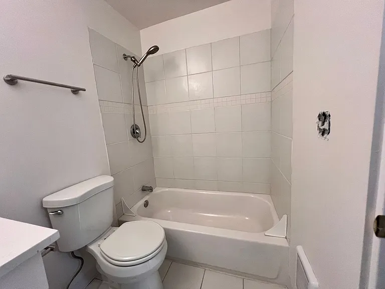 Century Terrace — Photo 19