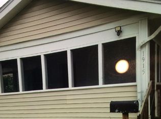 1915 K St SW, Cedar Rapids, IA 52404