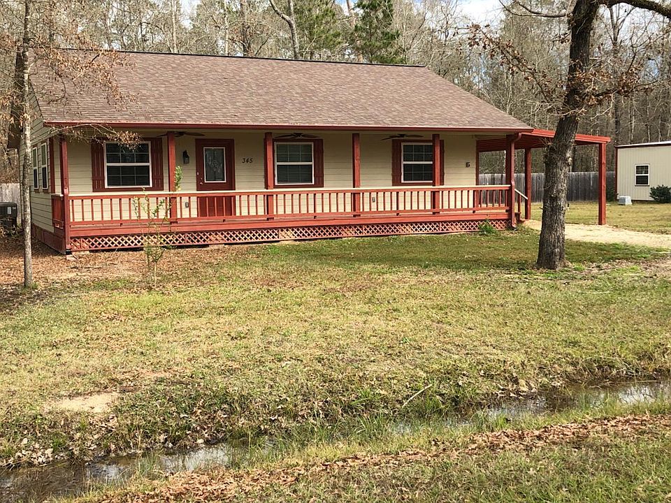 Home with 3 Beds / 2 Baths