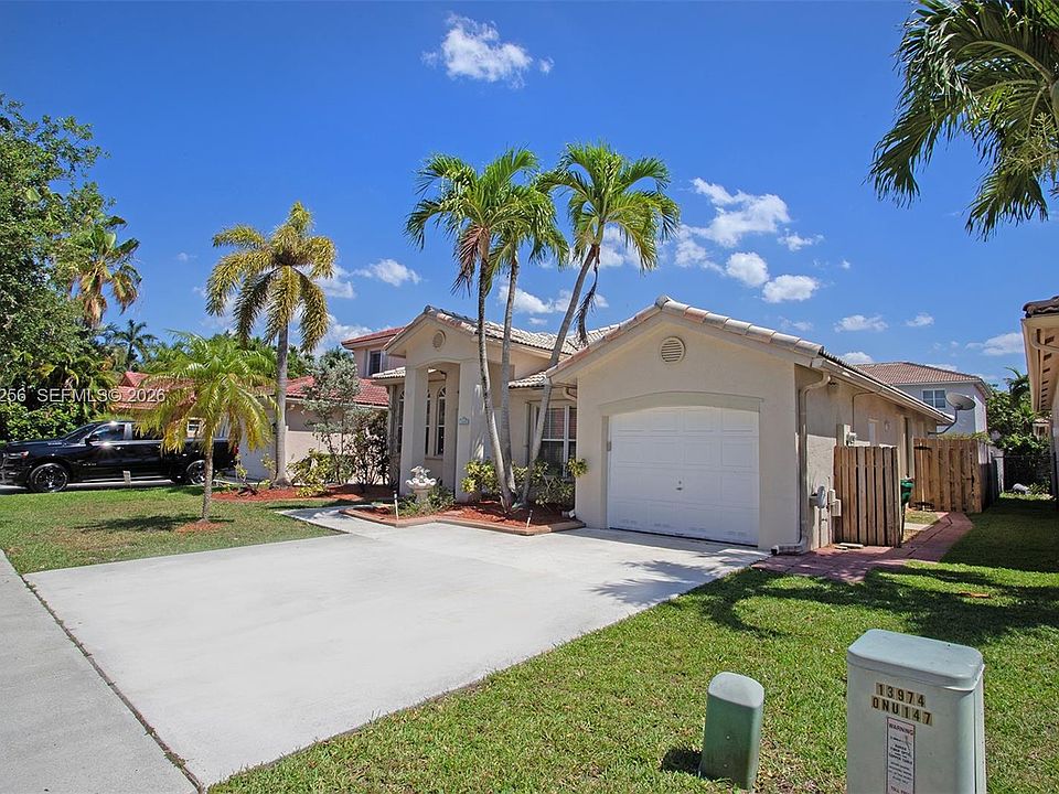 1st image of 13964 N Cypress Cove Cir