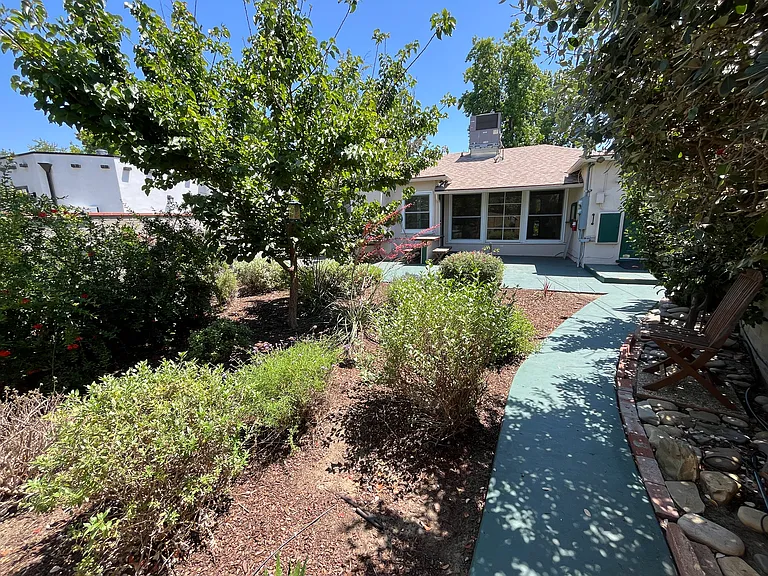14733 McCormick St — Photo 17