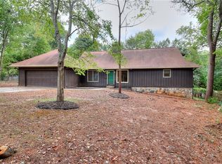 2523 Empire Forest Dr, Tucker, GA 30084