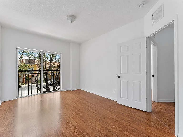 1407 S Santa Catalina Cir — Photo 16