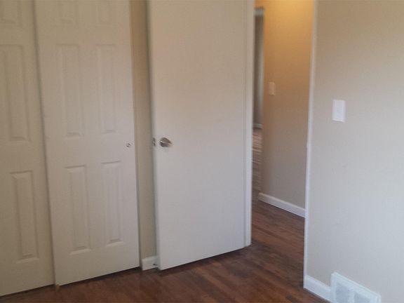 5th image of 12641 W Outer Dr