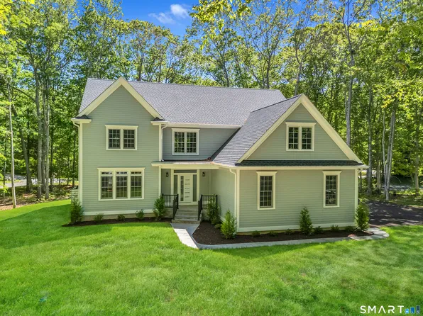 2 Berberis Drive, Old Lyme, CT 06371