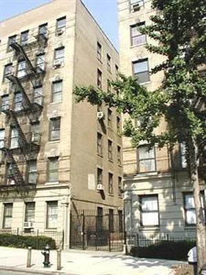 Sold by Douglas Elliman | media 18