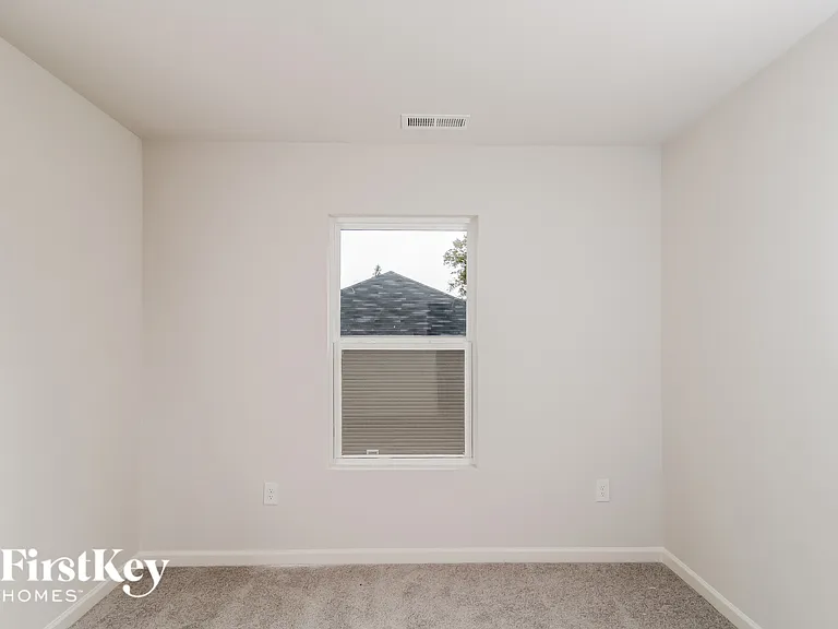 1612 Dodson St — Photo 8