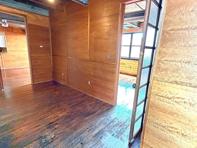 111 W Norris St — Photo 4