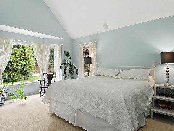 large master en suite