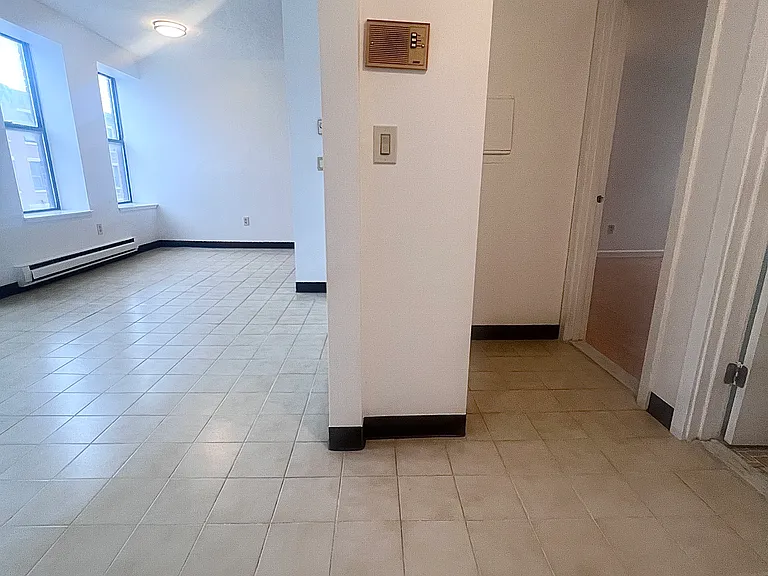 1 Cypress Rd #102 — Photo 7