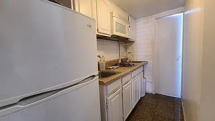 Rented by Matthew Gros-Werter, LREB 