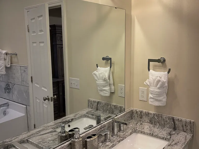 6602 Kelsey Woods Ct — Photo 33