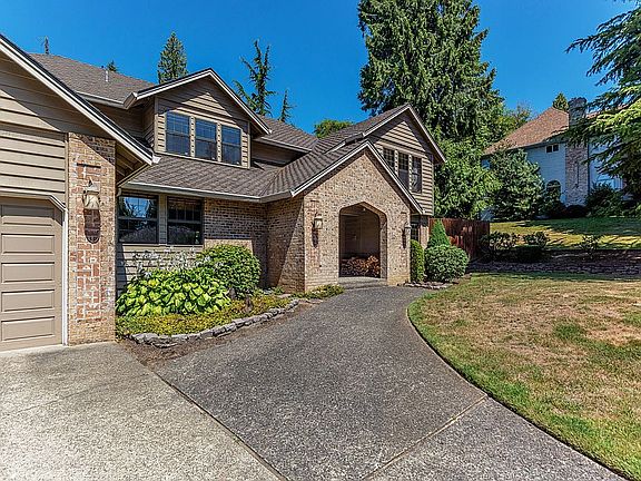 5th image of 3112 SE Silversprings Dr