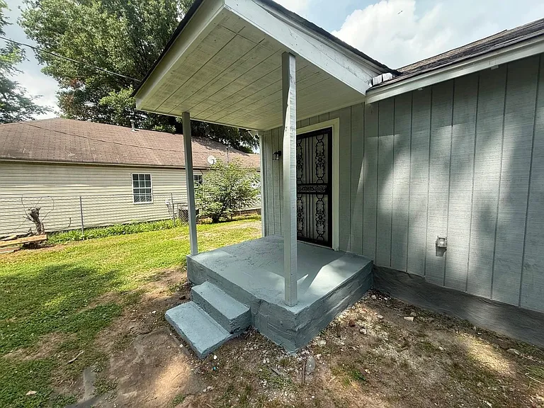 1507 Hamilton St — Photo 6