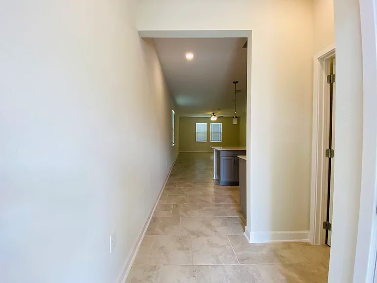 229 Gentle Breeze Ln — Photo 3