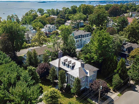 2nd image of 8 Grove Ave
