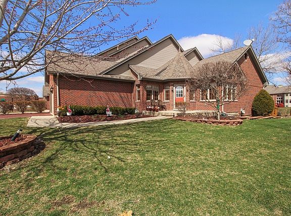 2nd image of 16813 Misty Ln