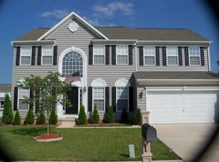 1110 Stone Gate Dr, York, PA 17406