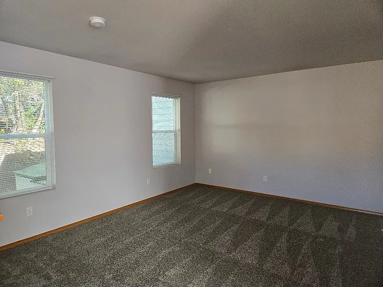26408 Granny Smith Ln NE — Photo 5