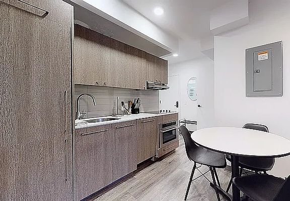 5th image of 15 E 11th St APT 4G
