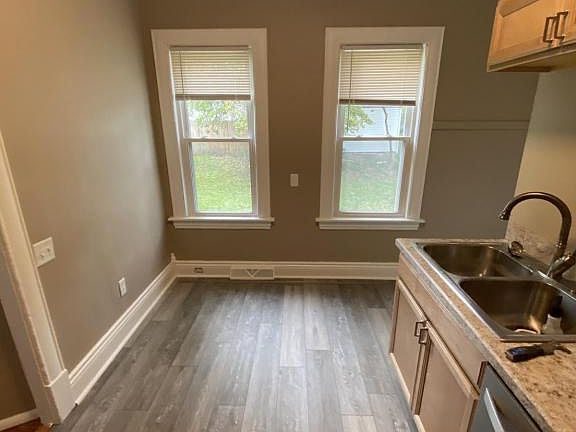 2nd image of 733 Bryant St APT 2B