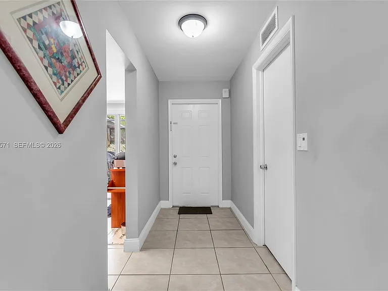 9820 NW 65th Ct #B13 — Photo 6